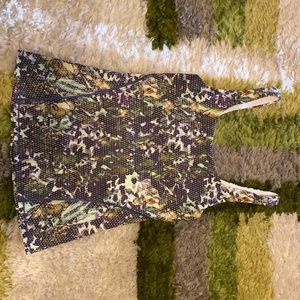 Lululemon printed fitted tank 💚